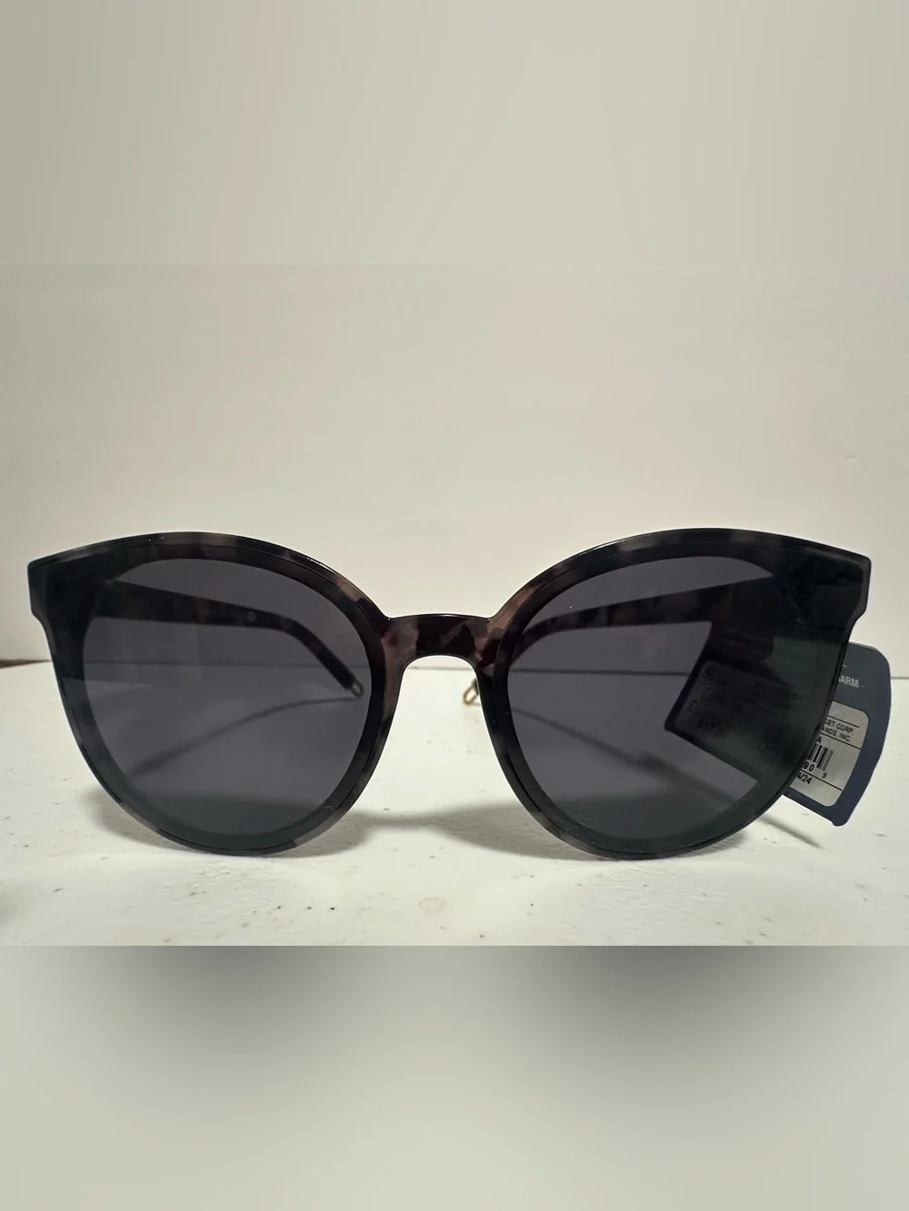 Women’s Oversized Cat Eye Sunglasses - Black Tortoiseshell